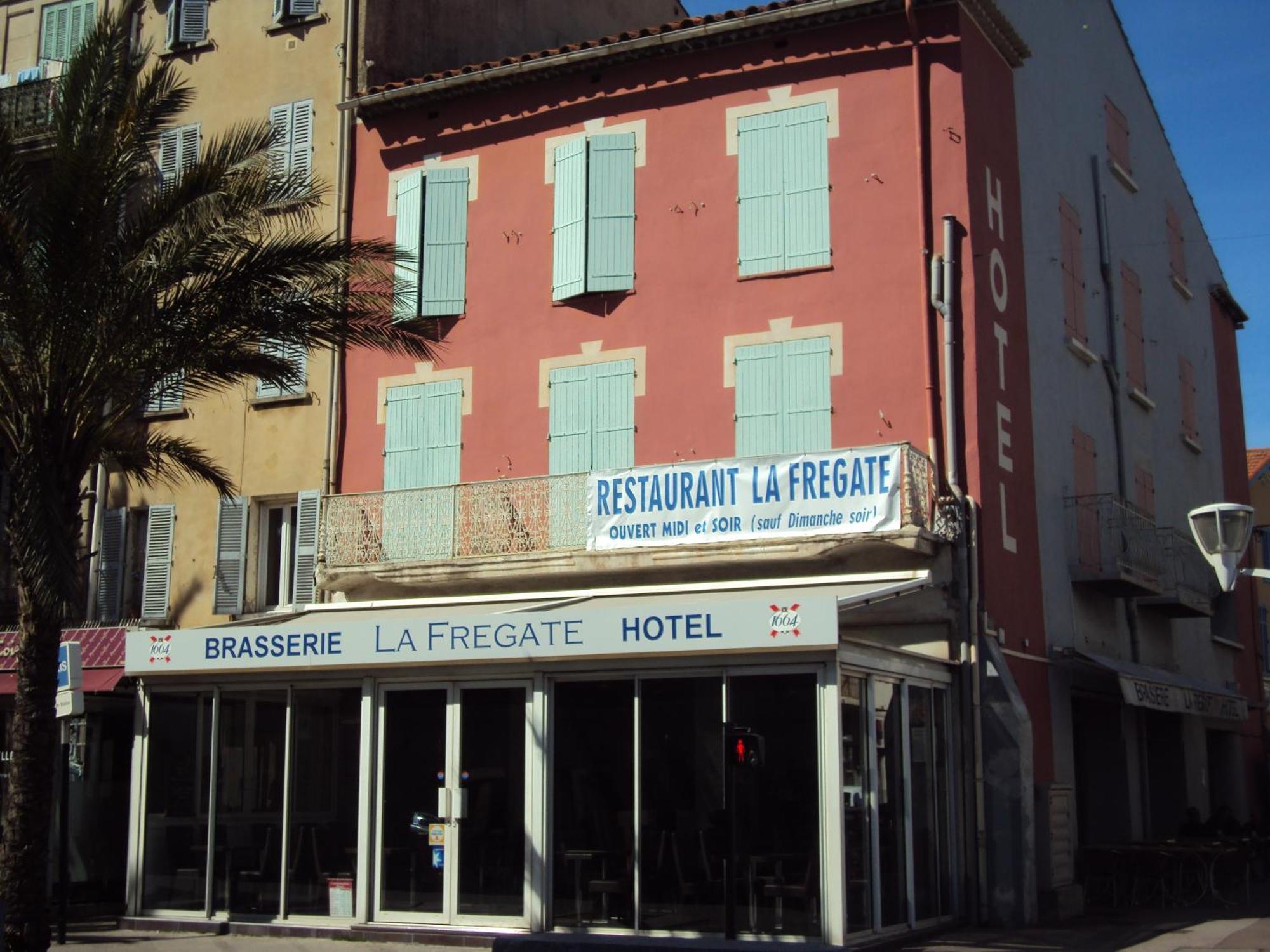 Hotel Restaurant La Fregate Ла-Сейн-сюр-Мер Экстерьер фото